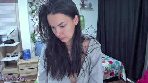 Luna online show from January 27, 2025, 2:31 am