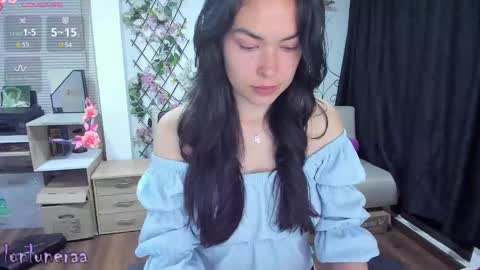 Luna online show from March 2, 2025, 4:39 am