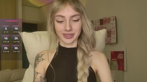 Luna online show from February 21, 2026, 10:33 pm