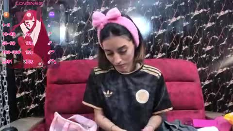 Luna  online show from June 9, 2026, 12:06 pm
