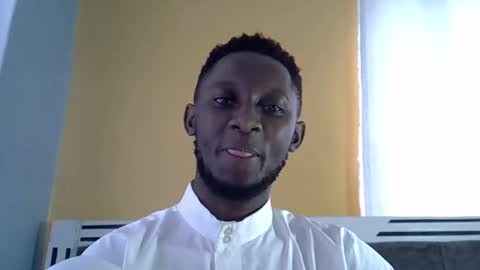 lunalove22_ online show from October 29, 2025, 3:53 am