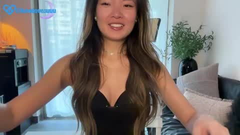 Luna online show from April 20, 2026, 2:14 am