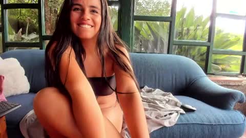 lunaluxe1001 online show from May 29, 2026, 2:15 pm