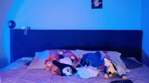 Snapshot of lunapalmer01 chatting on February 14, 2026, 3:47 am Julieth online show from February 14, 2026, 3:47 am