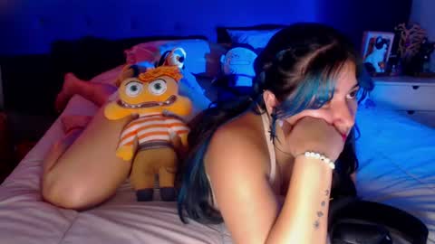 Snapshot of lunapalmer01 chatting on June 11, 2026, 4:27 pm Julieth online show from June 11, 2026, 4:27 pm