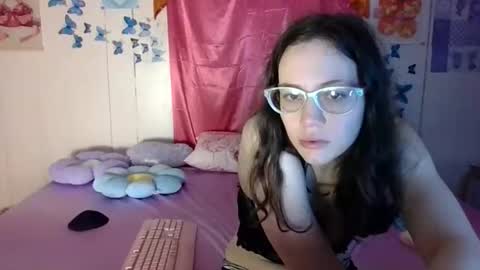 lunaquinn45 online show from October 26, 2025, 3:29 pm