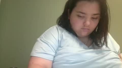 lunar_nightstar online show from September 25, 2025, 5:27 pm