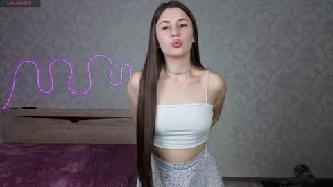 lunara6 online show from July 16, 2026, 5:30 pm