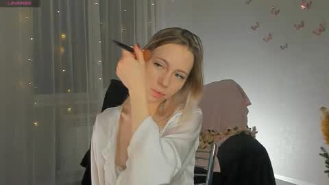 Snapshot of lunariabliss chatting on January 10, 2026, 2:41 pm Kelly online show from January 10, 2026, 2:41 pm