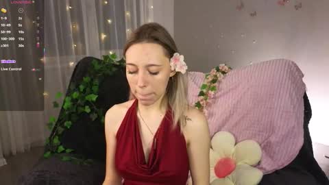 Snapshot of lunariabliss chatting on January 13, 2026, 3:06 pm Kelly online show from January 13, 2026, 3:06 pm