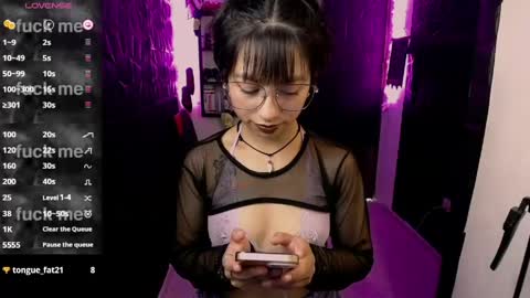Snapshot of lunarichy chatting on June 2, 2026, 8:00 pm lunarichy online show from June 2, 2026, 8:00 pm
