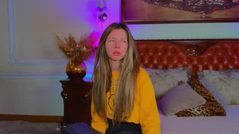 Luna Rishi online show from January 7, 2026, 5:54 am