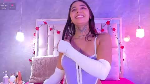 Snapshot of lunarosse18 chatting on July 5, 2026, 3:02 am LunaRose-Next Stream at 0545hs GMT online show from July 5, 2026, 3:02 am