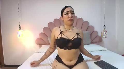 Luna Rossy online show from October 8, 2025, 4:43 am