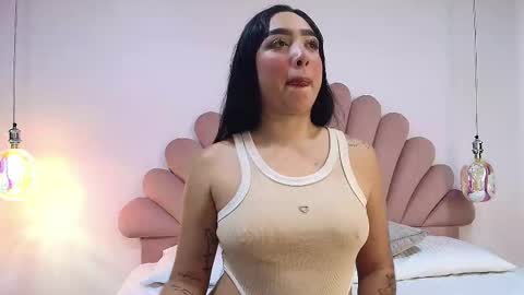 Luna Rossy online show from October 15, 2025, 5:29 am