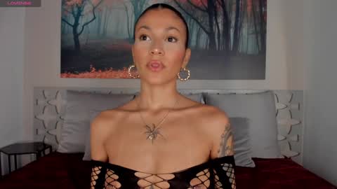 Luna Ruso  online show from December 28, 2024, 7:54 pm