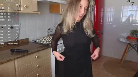 Snapshot of lunary_mix chatting on March 6, 2025, 12:30 pm Luna online show from March 6, 2025, 12:30 pm