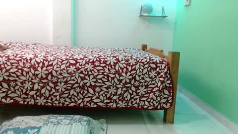 luna online show from April 5, 2026, 12:52 am