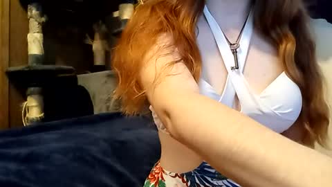 lunathepoet online show from June 18, 2026, 8:24 pm