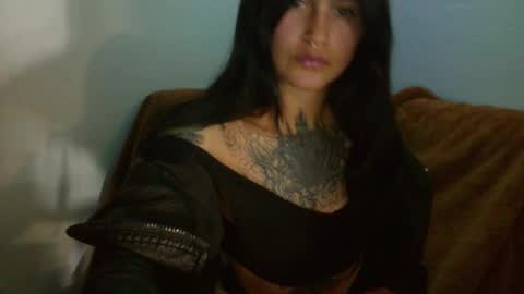 Luna online show from February 7, 2025, 7:06 pm