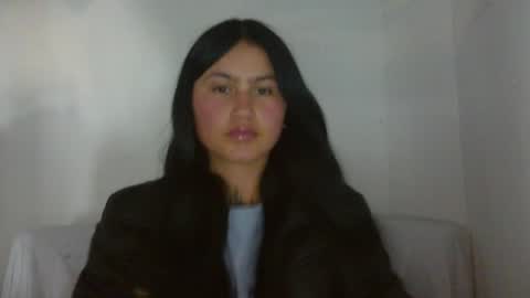 Luna online show from March 8, 2025, 8:35 pm