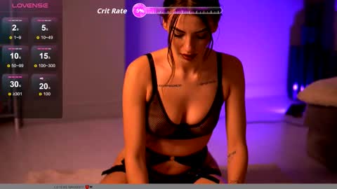 Luna online show from November 2, 2025, 9:06 pm