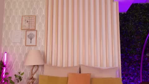 Luna online show from November 9, 2025, 6:01 am