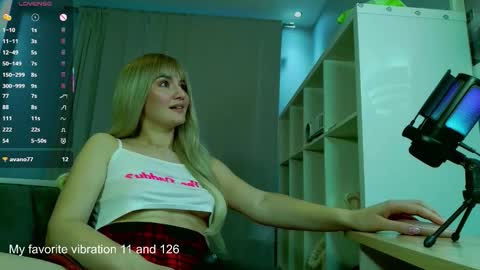 LunaXLoverx online show from October 2, 2025, 3:19 pm