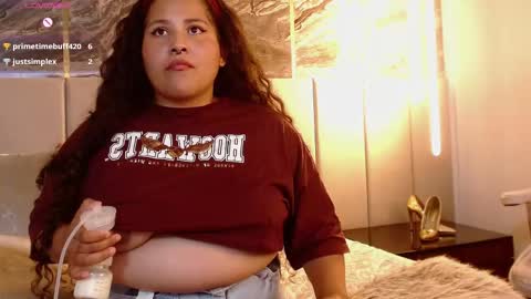 Lunea  online show from January 14, 2026, 2:12 pm