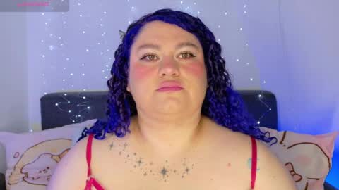 L U N I T A  online show from April 4, 2026, 3:49 am