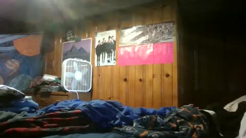 lunna8224 online show from September 27, 2025, 9:42 pm