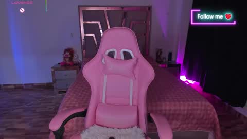 Snapshot of lunna_roosee chatting on February 25, 2026, 4:22 am LUNA ROSE online show from February 25, 2026, 4:22 am