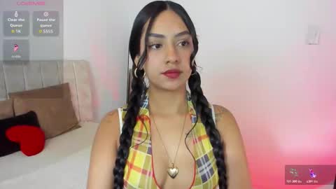 lunnasweet1 online show from November 2, 2025, 4:04 am