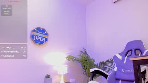 Snapshot of lupeebony chatting on January 17, 2025, 10:34 pm lupe online show from January 17, 2025, 10:34 pm