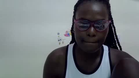 sweet girl online show from March 3, 2025, 8:43 pm