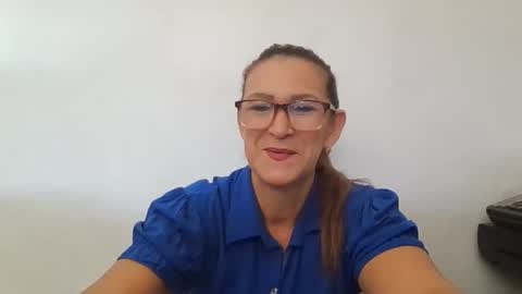 Snapshot of lupitavega_ chatting on December 22, 2025, 2:25 pm Lupita online show from December 22, 2025, 2:25 pm