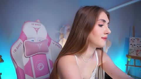 Eva online show from November 11, 2025, 2:28 pm