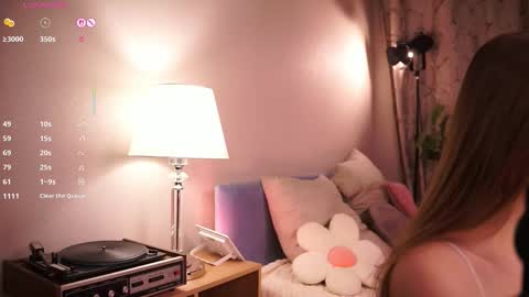 Eva online show from November 28, 2025, 3:04 pm