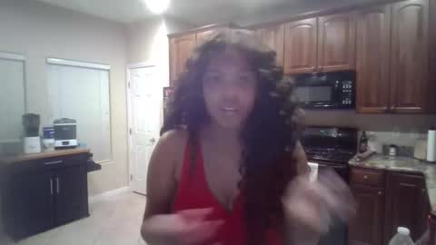 Snapshot of lusciouskoko chatting on November 15, 2025, 7:05 am Luscious Koko online show from November 15, 2025, 7:05 am