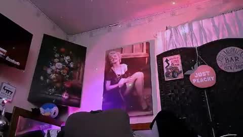 .Clarissa. Follow me on Instagram   miss buns  online show from November 8, 2025, 10:15 am