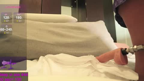 lusciouslipsxx online show from December 1, 2025, 7:02 am