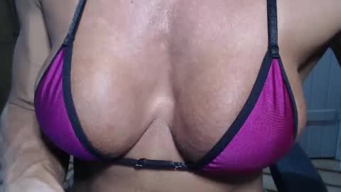 lusexyhot online show from January 8, 2025, 2:46 am