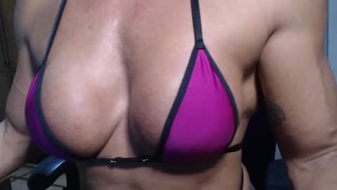 lusexyhot online show from January 8, 2025, 5:48 am