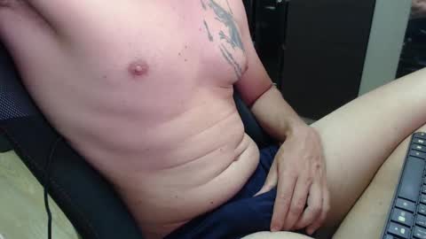 Snapshot of lushboy90 chatting on February 17, 2025, 8:19 am lushboy90 online show from February 17, 2025, 8:19 am