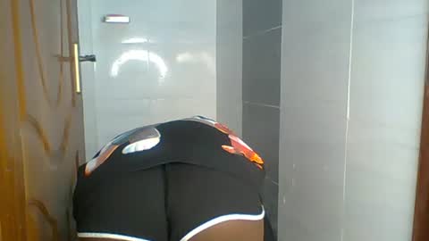 lushlola254 online show from November 6, 2025, 11:22 am