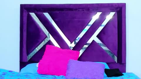 lushy_sweet online show from September 17, 2025, 2:46 am