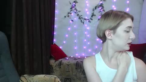 lust444money online show from November 19, 2025, 10:21 pm