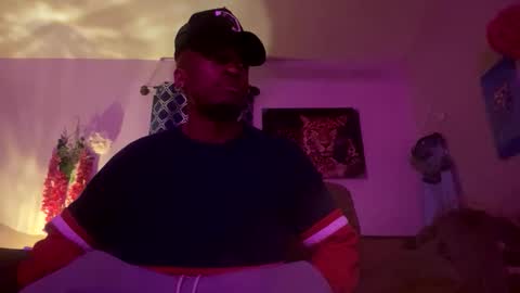 LUST online show from November 25, 2025, 7:19 am