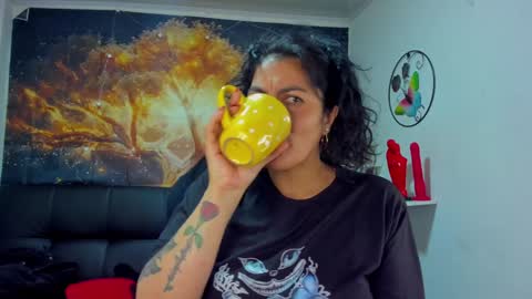 Snapshot of lust_mom chatting on December 14, 2024, 10:28 pm Angela 3 online show from December 14, 2024, 10:28 pm