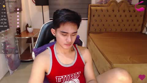 Snapshot of lustdesirex19 chatting on February 4, 2025, 2:32 pm David online show from February 4, 2025, 2:32 pm